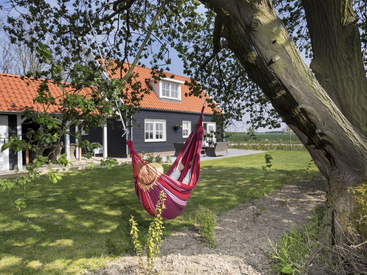 Rustic Holiday Home In Wissenkerke With Garden Buitenkant foto