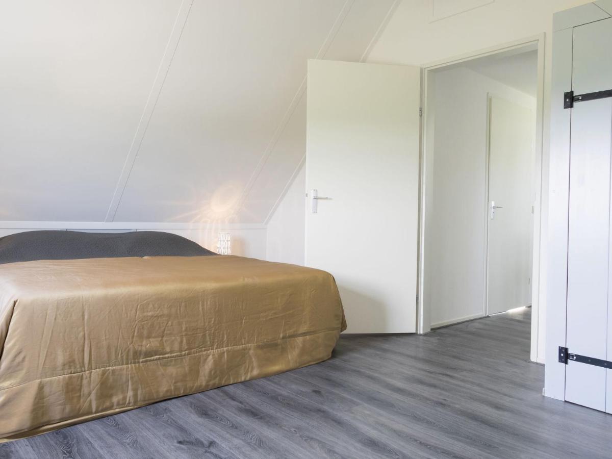 Rustic Holiday Home In Wissenkerke With Garden Buitenkant foto